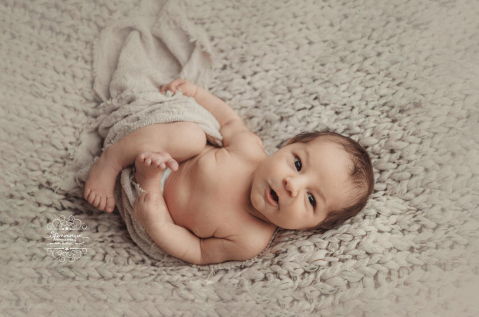 Sechs Neugeborenenfotos…